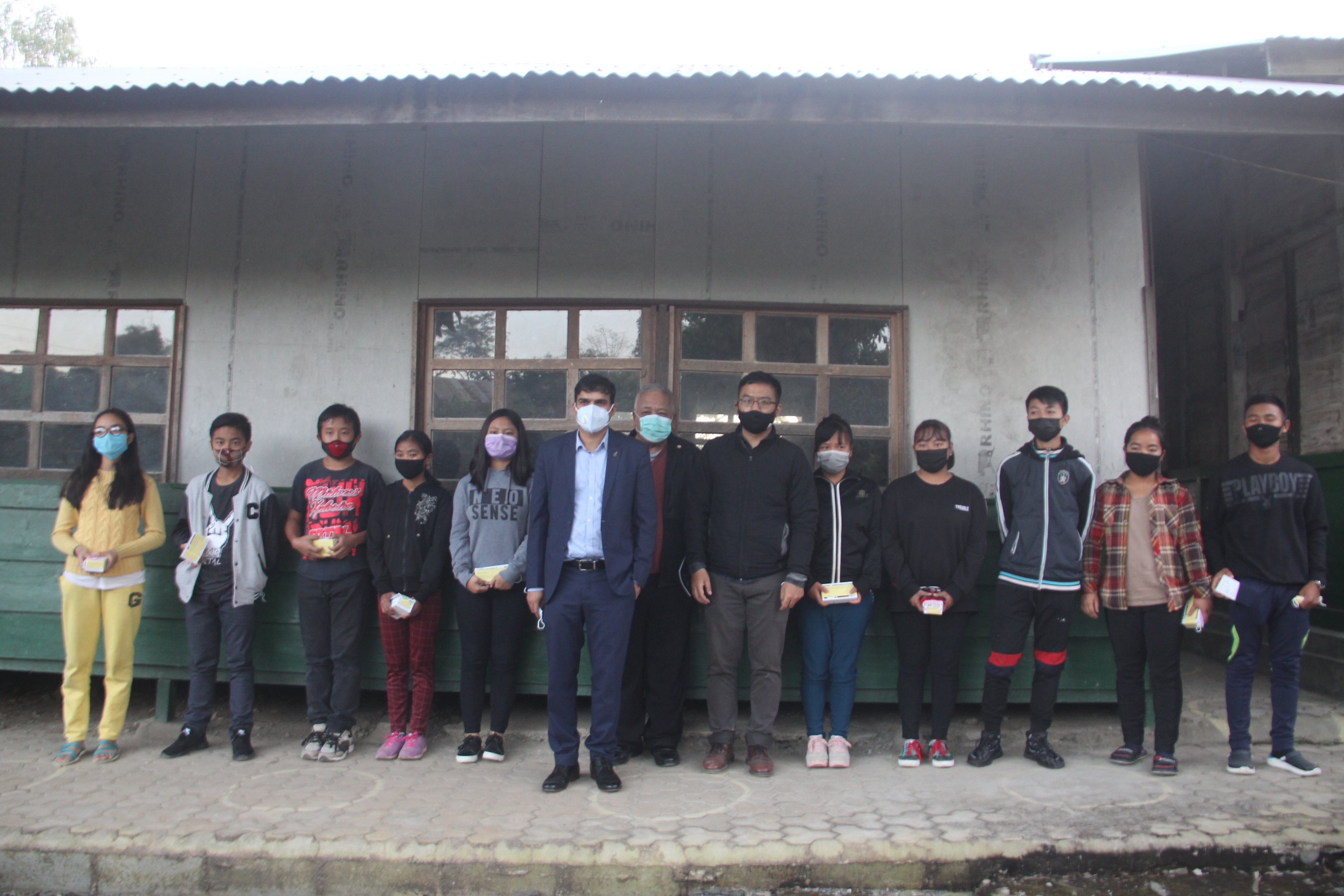 Students in Manipur Receive Smartphones to Bridge Digital Divide - Thumbnail 4